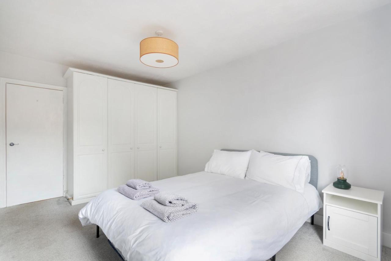 1 Bed Clapham Junction Apartment ロンドン エクステリア 写真